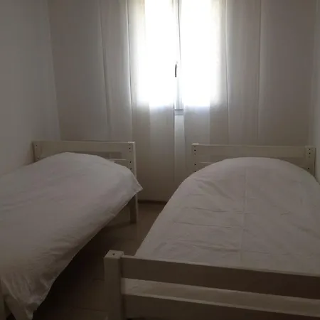 Le Mas Du Rouvre Apartment Saint-Remy-de-Provence